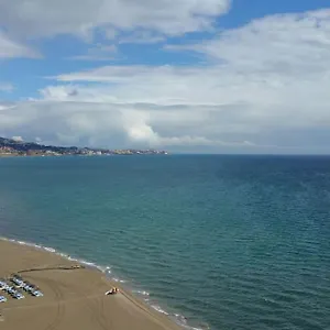 Seafront With Open-air Heated Pool Apartamento Fuengirola